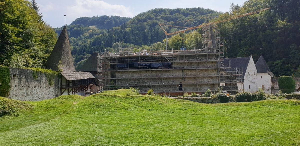 This is how the reconstruction of the church looked like during covid..