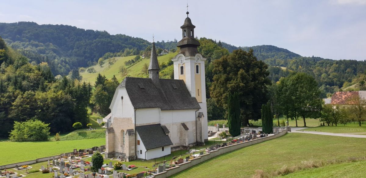 if you find the magnificent St John's church you are close to the monastery..