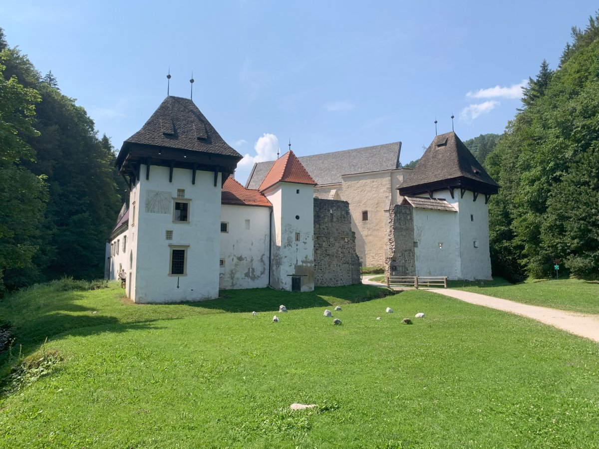 Don't mess with us and leave us alone to pray.. is the clear message displayed by this massive powerful Fortress Monastery..