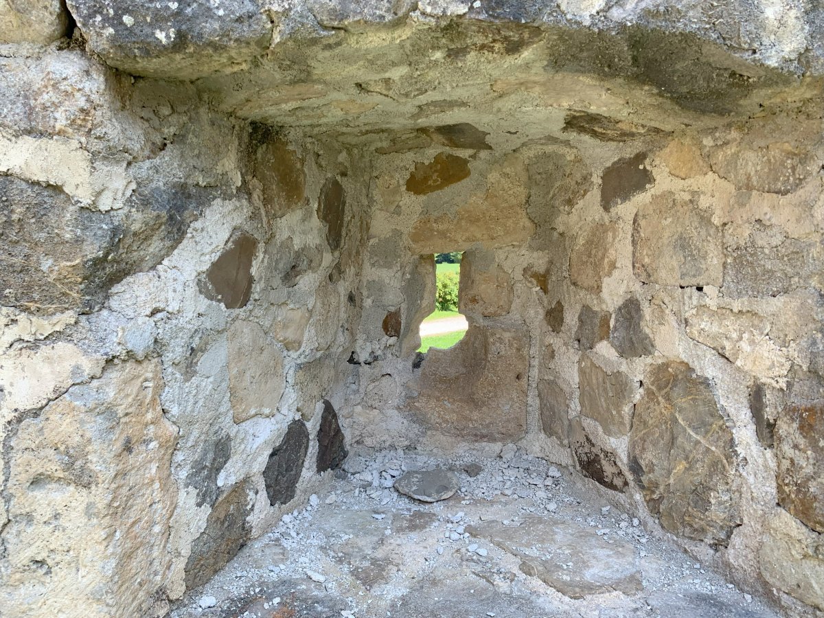 Make no mistake, the Monks were in danger here, check out the thickness of thesr walls..
