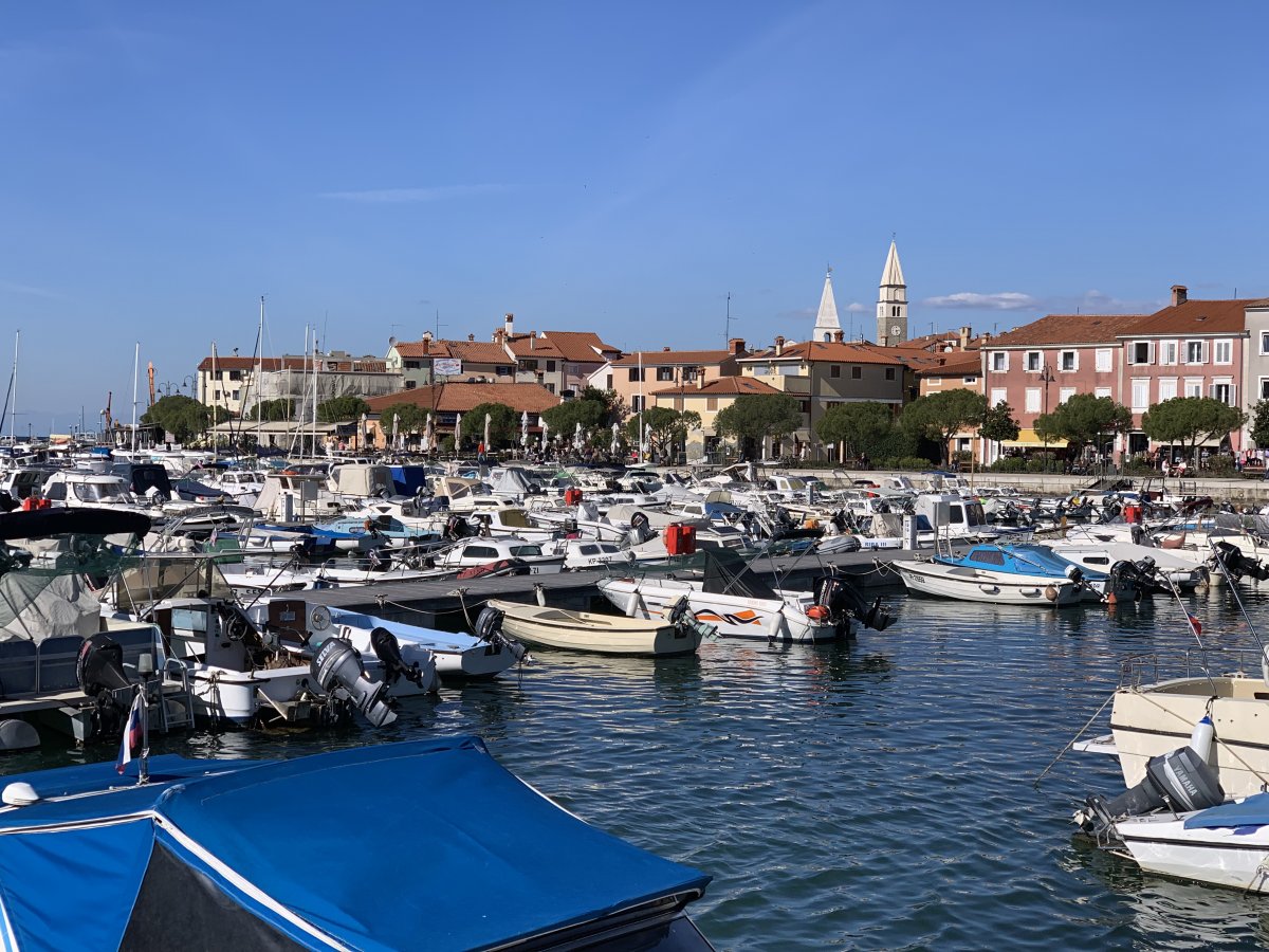 small harbour for smaller boats on the island itself..