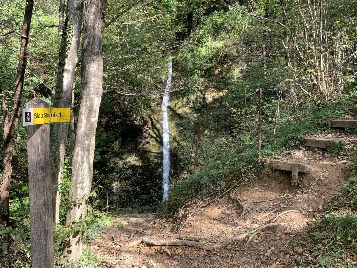 Plenty of signs and steep steps down to see the bottom half of the very long waterfall no 1..